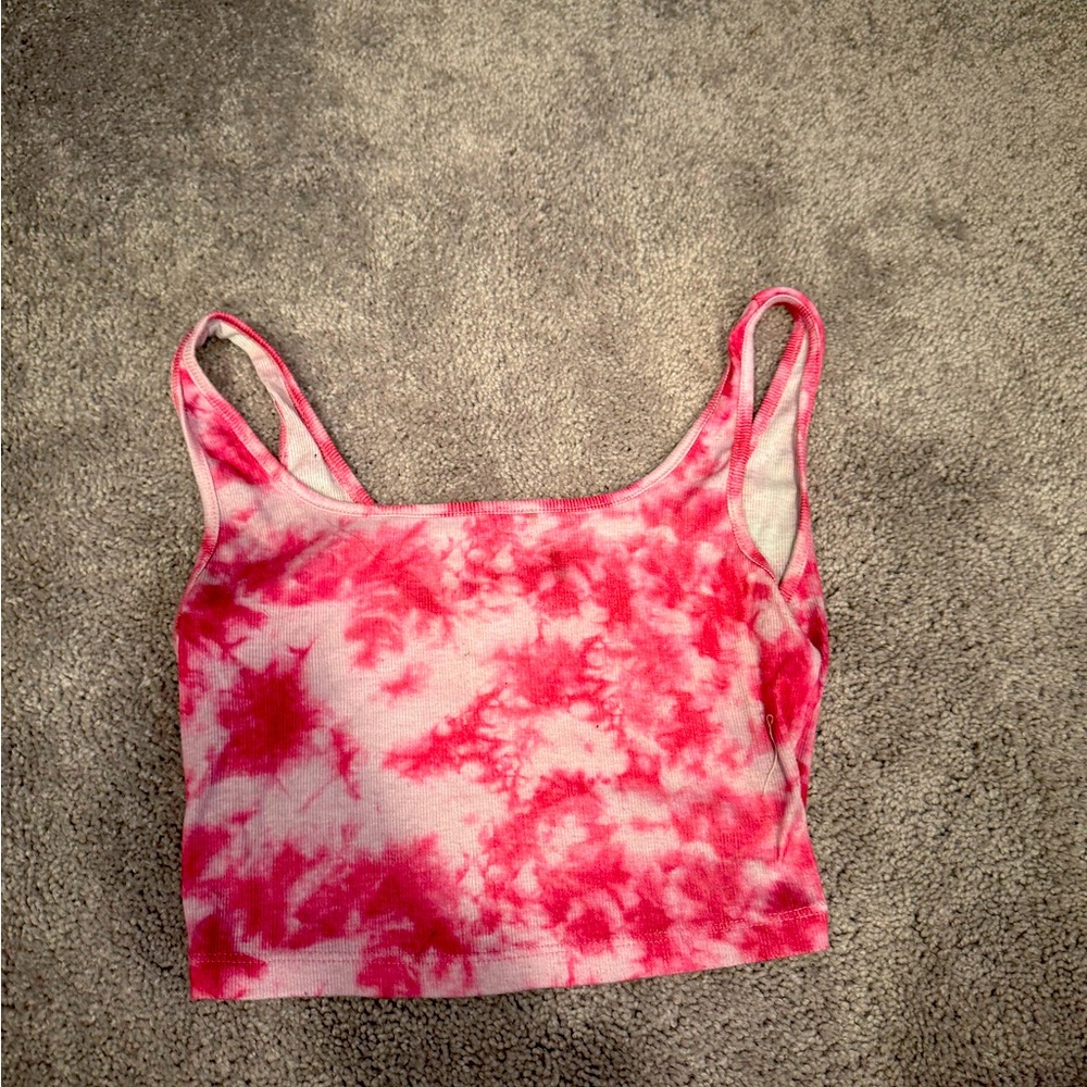 Pink tie die cropped tank top